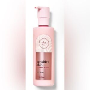 Bath & Body Works Sensitive Skin Colloidal Oatmeal Body Lotion